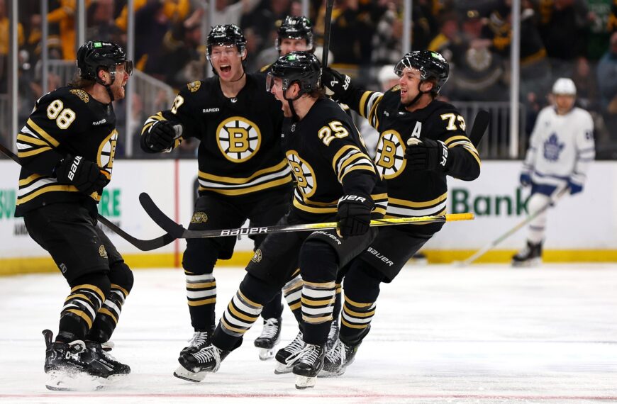 Hosszabbításban dőlt el a Boston–Toronto párharc