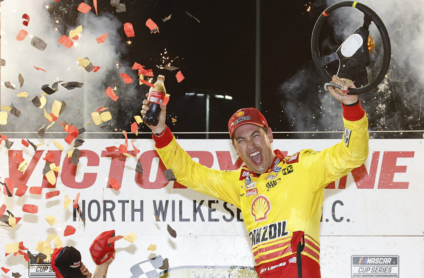 Logano ellentmondást nem tűrve húzta be az All Star-versenyt