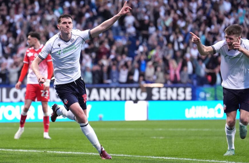 A vesztes nyert, hatalmas brit klasszikus lett a Bolton–Barnsley playoffelődöntőből