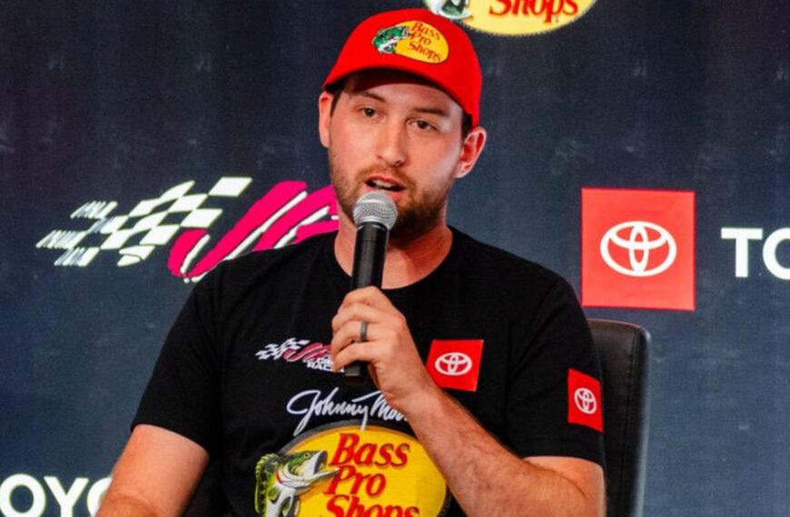 Chase Briscoe lesz Martin Truex Jr. utódja