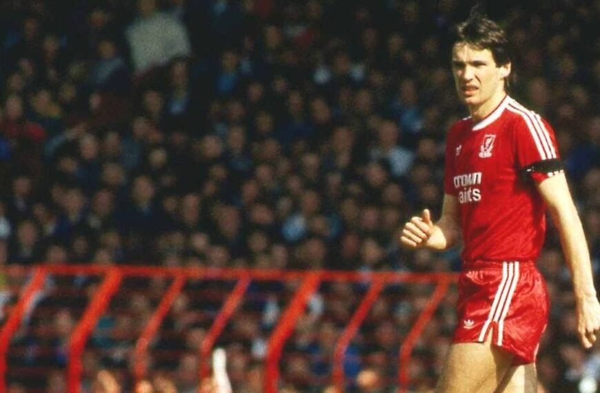 Jobban van a kórházban lábadozó Liverpool-legenda