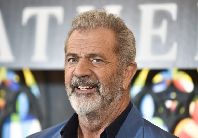 Kirúgtak egy jogászt, mert nem javasolta Mel Gibson fegyvertartási jogának visszaállítását