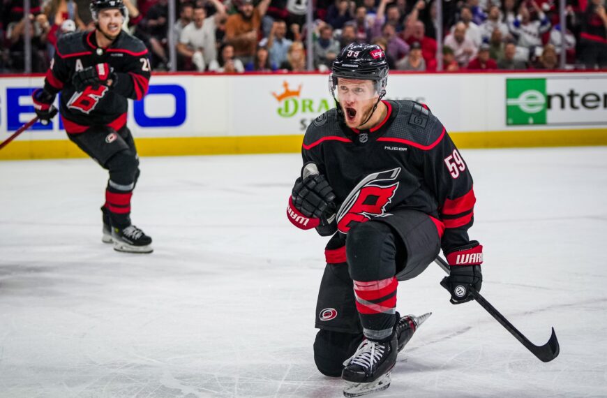 Stanley Kupa-győztest igazolt a Tampa Bay, Kane marad Detroitban