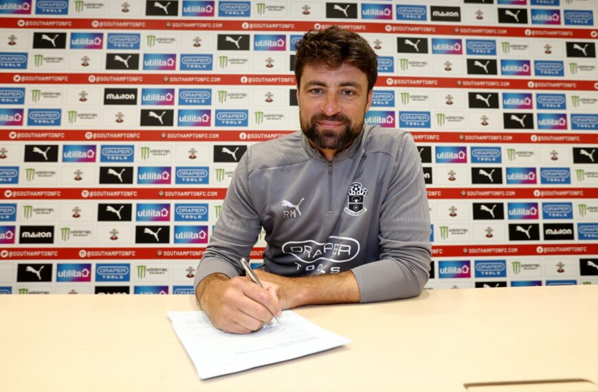 Új szerződést ért a feljutás a Southampton vezetőedzőjének