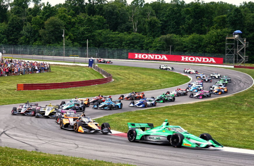 Fél másodpercen dőlt el a hibrid korszak első futama az IndyCarban