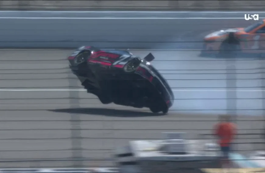 Megdőlhetett a tetőn csúszás csúcsa a michigani NASCAR-futamon
