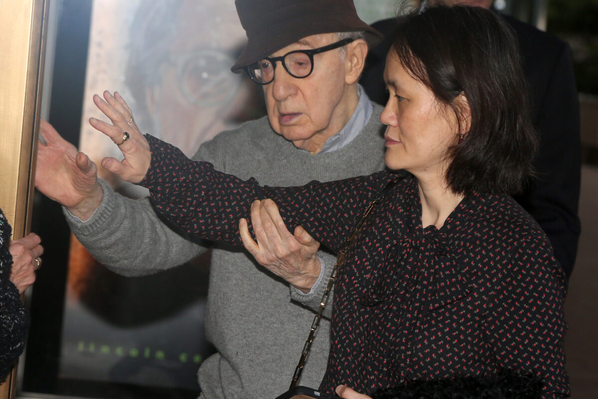 Sean Penn kételkedik Woody Allen bűnösségében