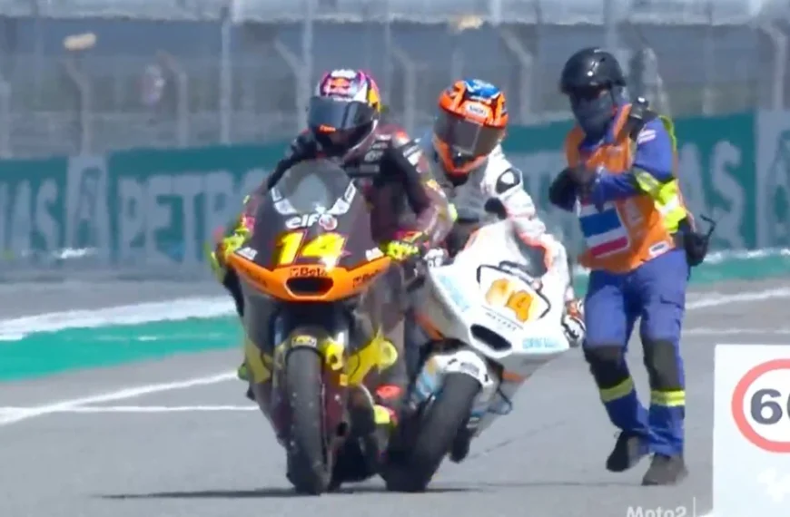 Röhejes baleset miatt szakították meg a Moto2-es szabadedzést Thaiföldön