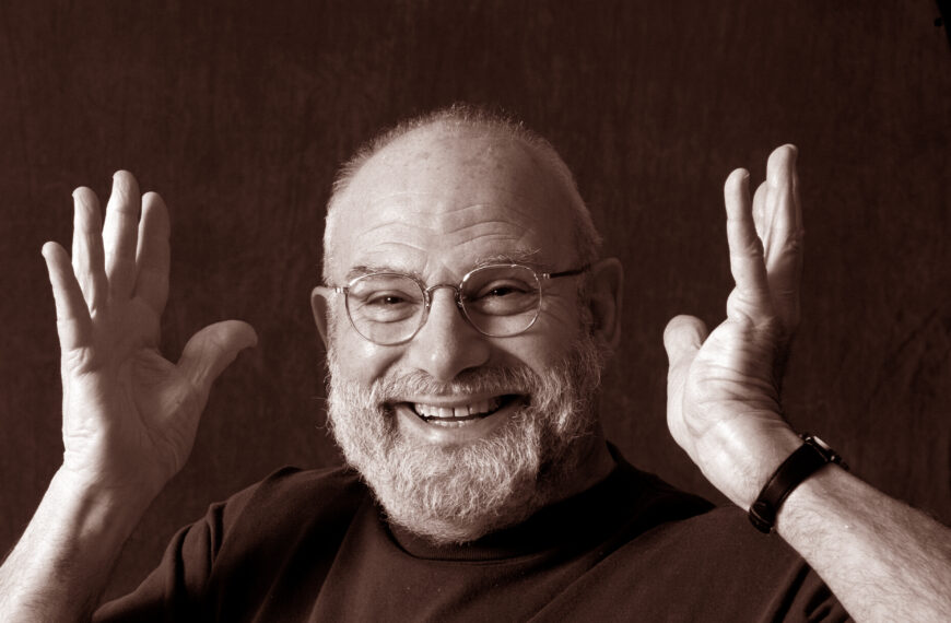 Excentrikus és betegesen félénk: Oliver Sacks rendkívüli élete