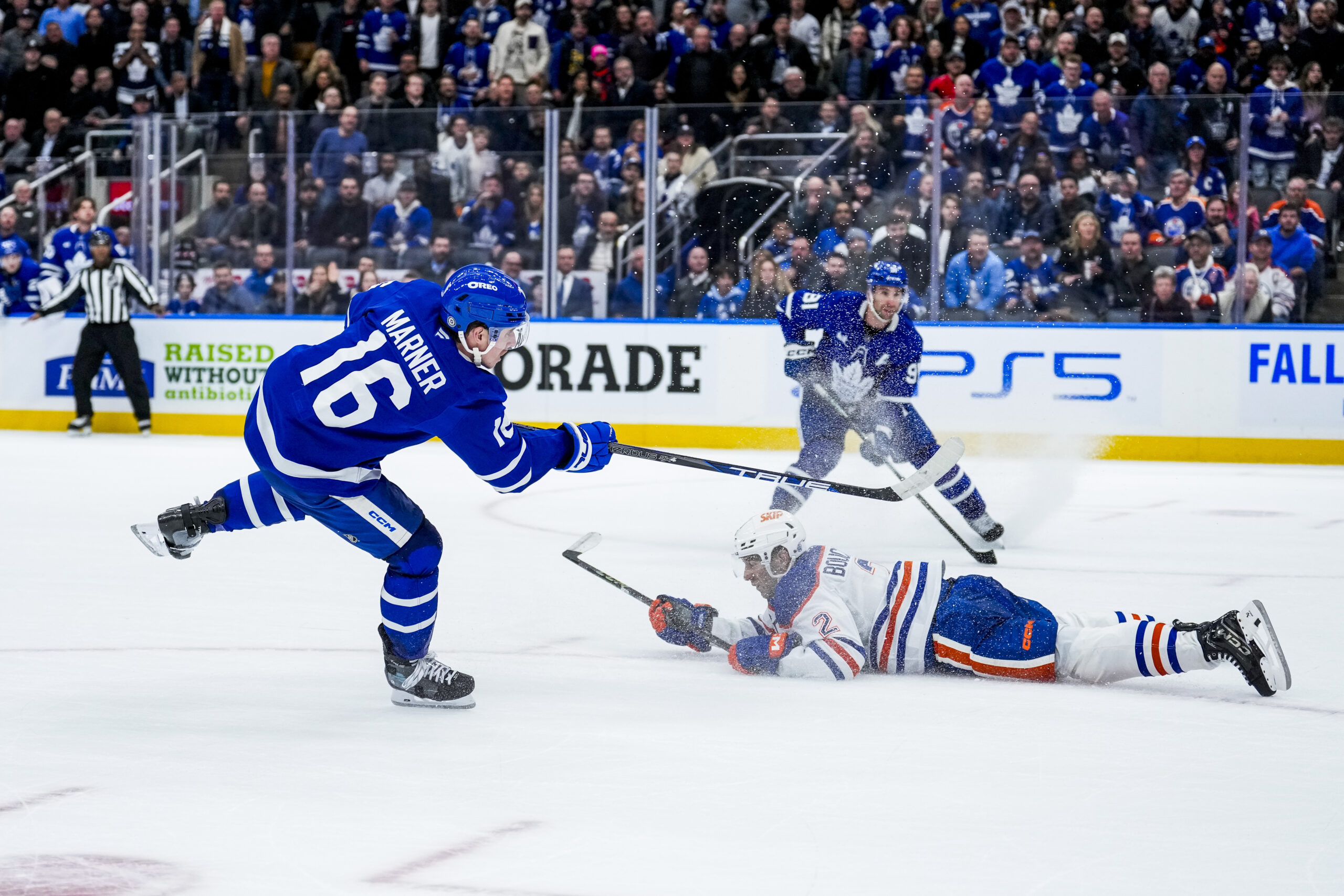 Marner a 200. NHL-góljával döntötte el a kanadai rangadót