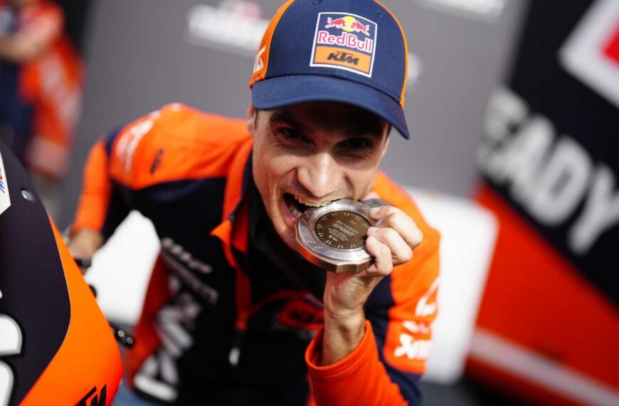 Dani Pedrosa marad a KTM tesztpilótája