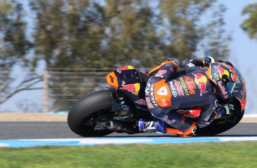 Fordított sorrendben végeztek Moto2-es premierjükön a Moto3-dobogósok