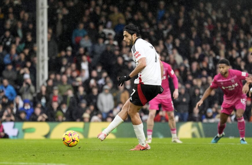Utolsó pillanatban szerzett góllal mentette meg sorozatát a Fulham