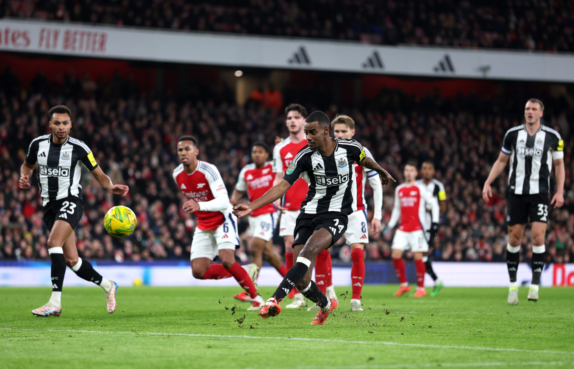 Váratlan előnyt szerzett a Newcastle az Arsenalnál