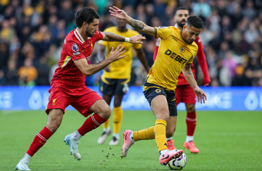 A Wolves a listavezető Liverpool vendége