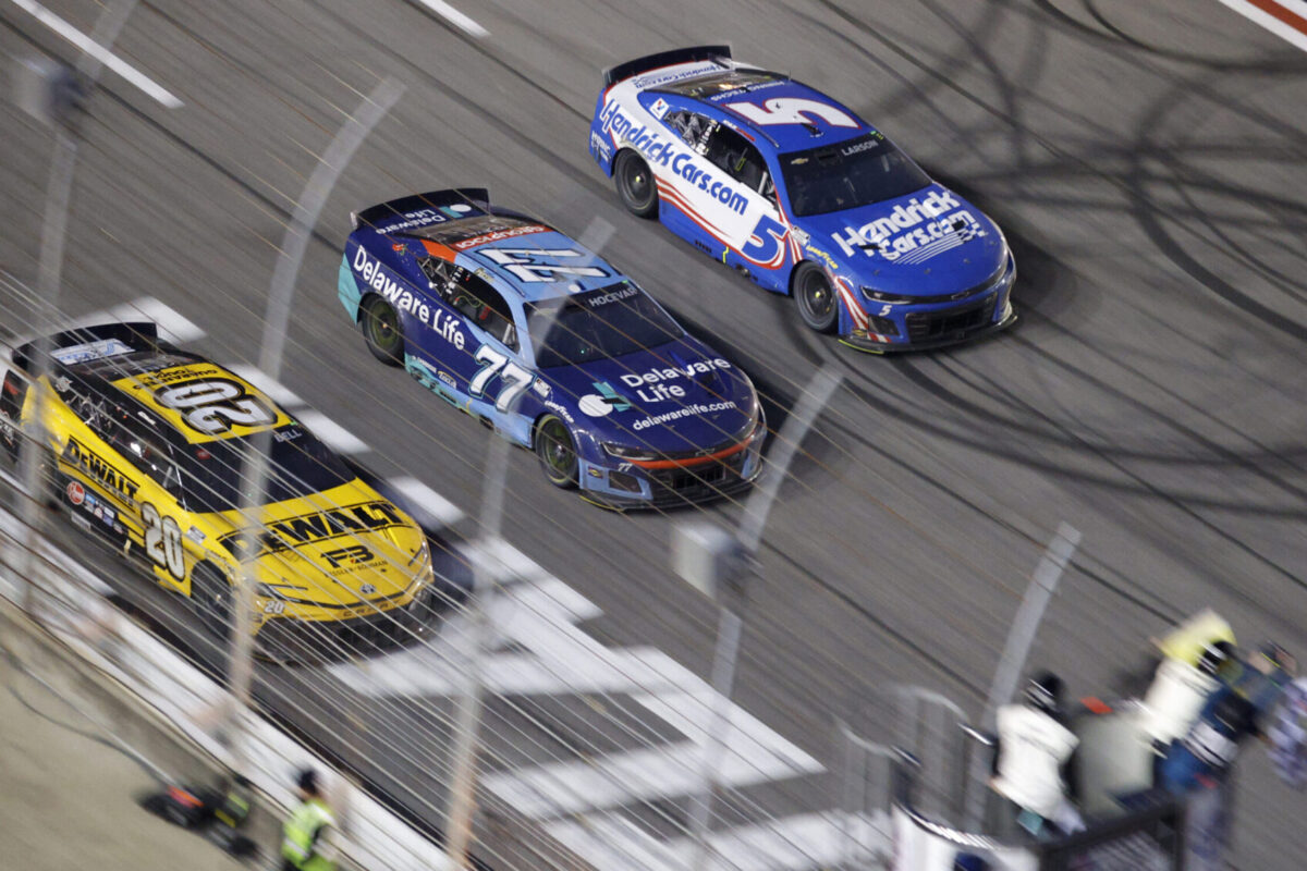 Egy este, két NASCAR-futam az ARENA4-en és…