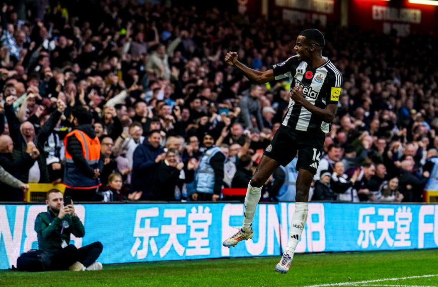 A kiesőjelölt Leicester a BL-re pályázó Newcastle-t fogadja