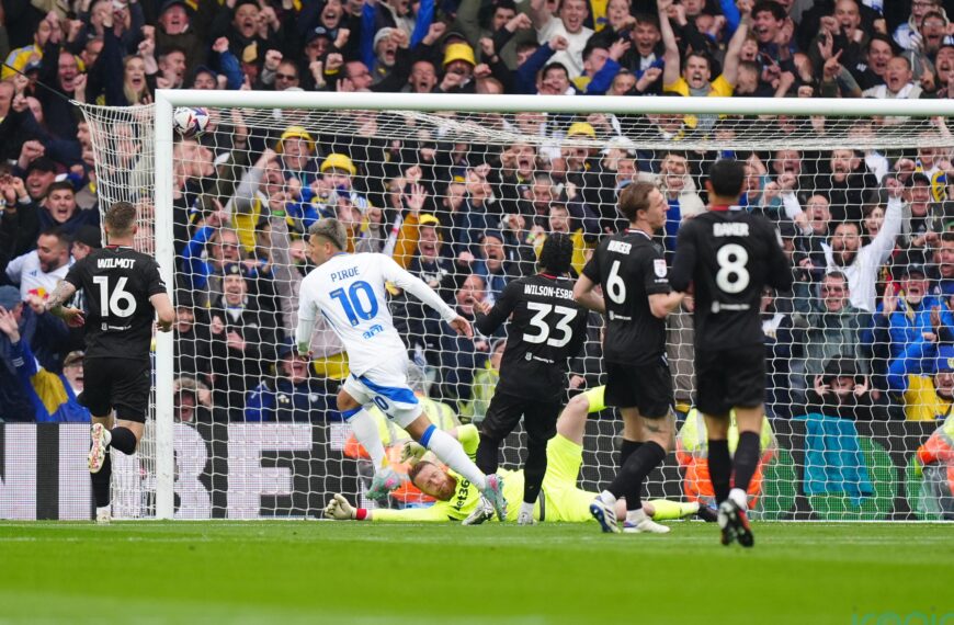 Feljutott a Premier League-be a Leeds és a Burnley