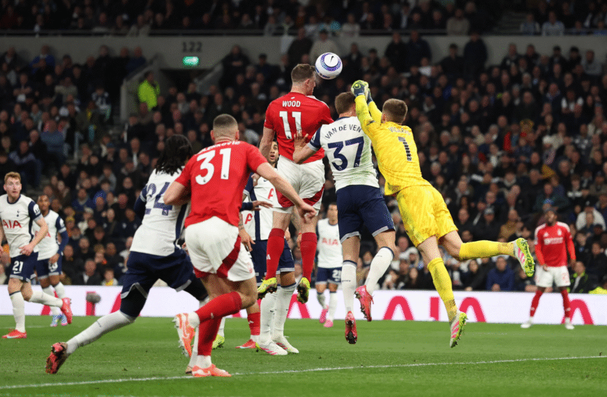 A Spurs-Forest eleje és vége lett izgalmas