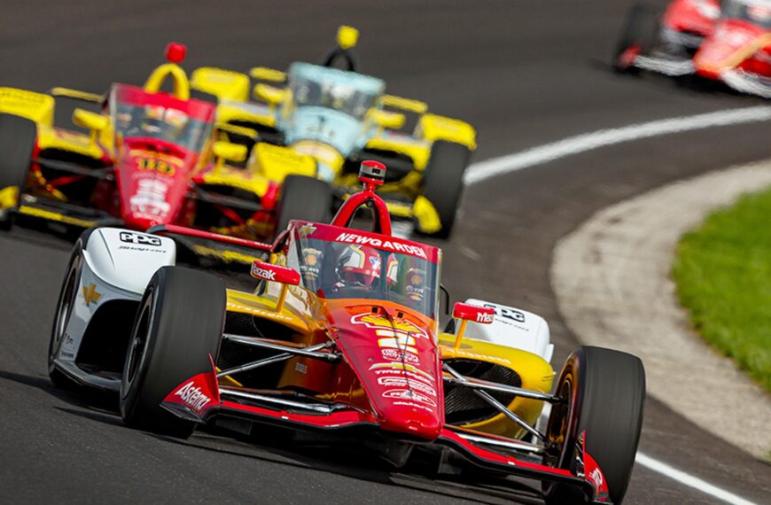 Newgarden jó úton halad a történelem felé Indianapolisban