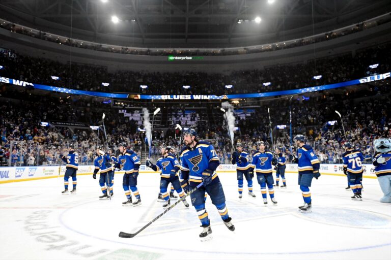 Hetedik meccsre kényszerül az alapszakaszgyőztes az NHL-ben