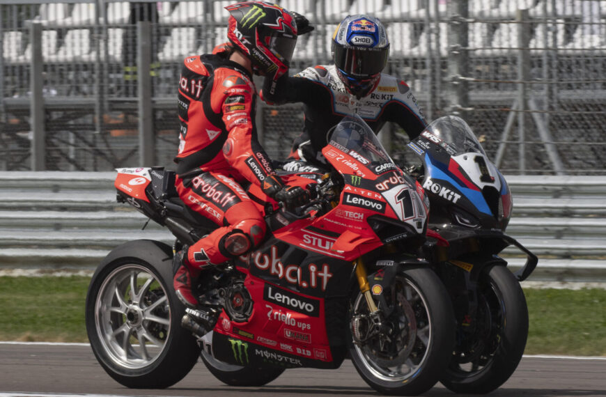 A vb-favorit otthonában folytatódik a Bulega–Razgatlioglu versenyfutás