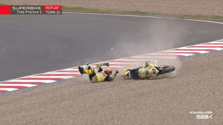 Nagy bukások a cseh Superbike nyitónapján
