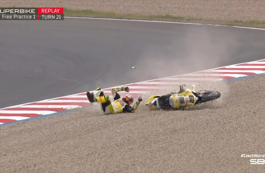 Nagy bukások a cseh Superbike nyitónapján