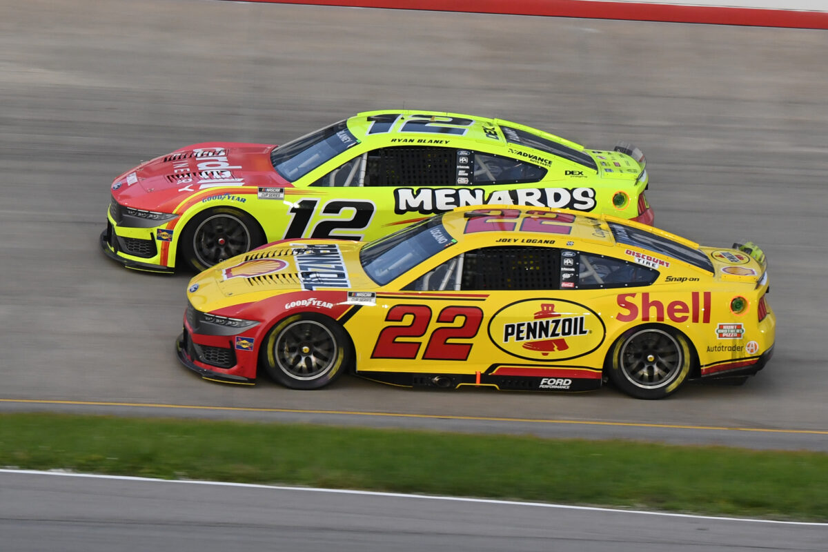 Újabb menő csatlakozott a NASCAR-rájátszáshoz