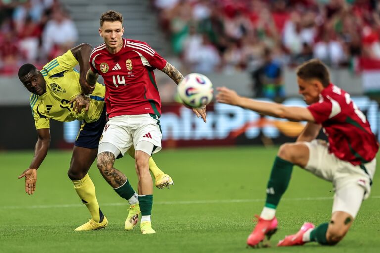 Simán nyertek a svédek a Puskás Arénában