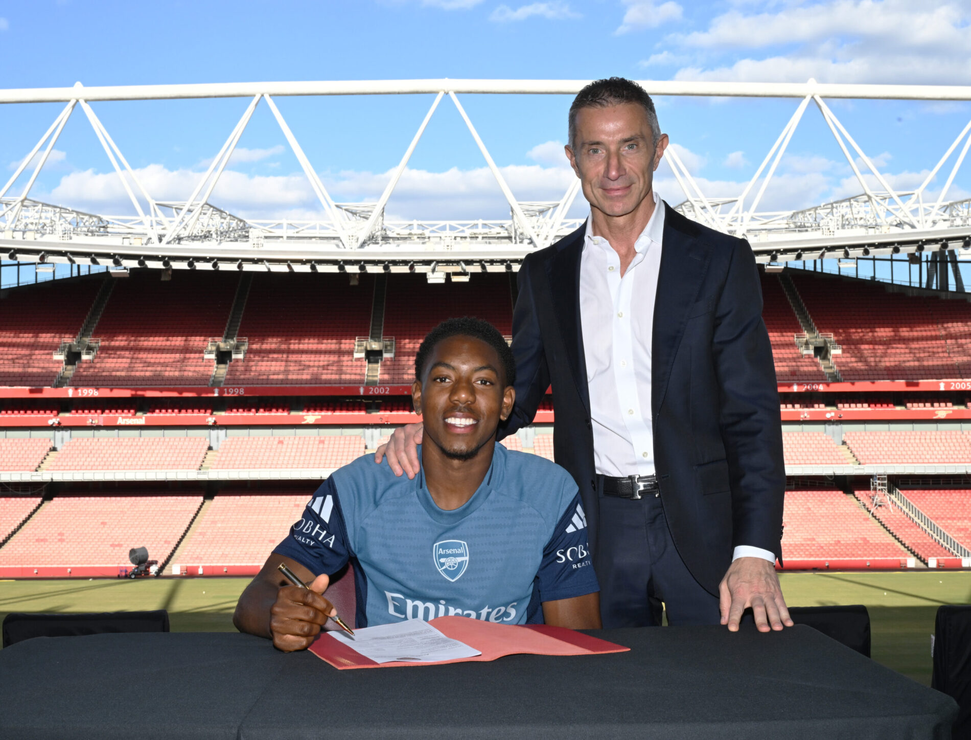 Hosszabbított szupertehetségével az Arsenal