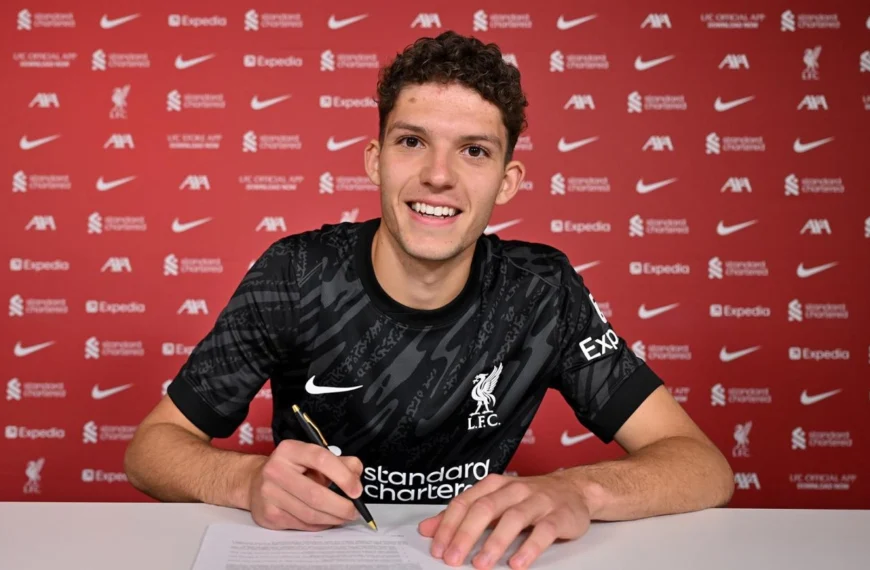 Pécsi Ármin a Liverpoolhoz szerződött